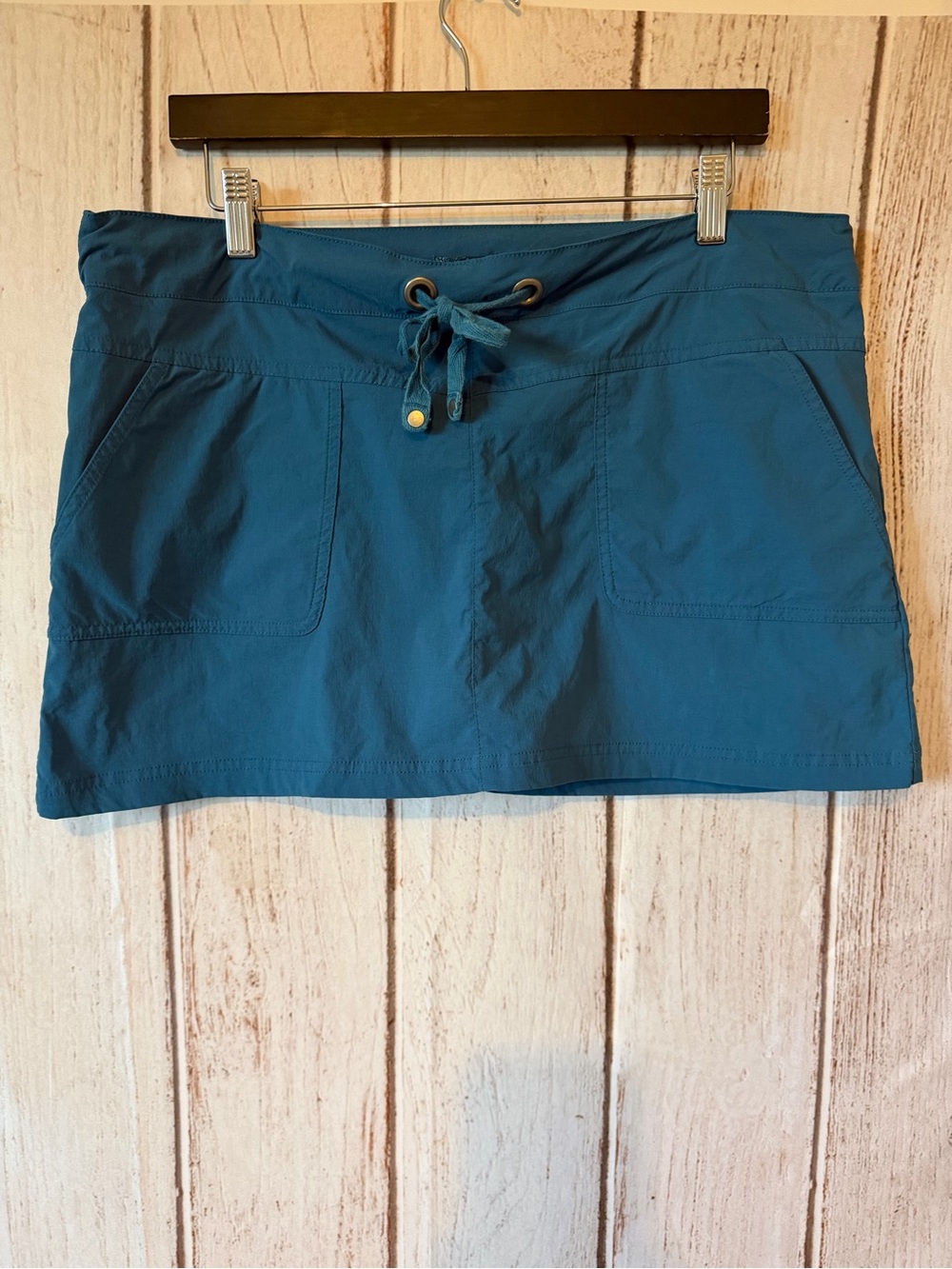 prAna Breathe Women's Blue Drawstring Active Performance
Skort Size XL